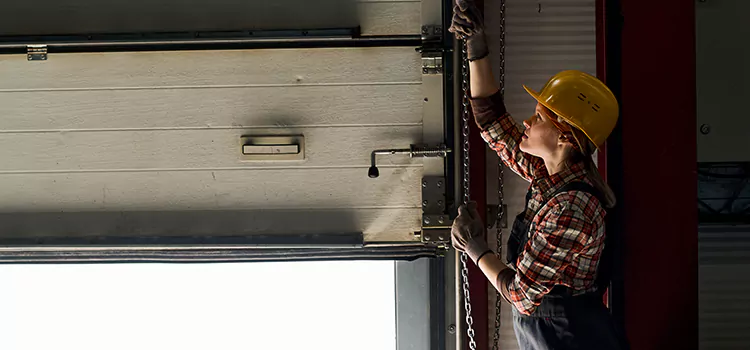 Addressing Common Garage Door Stoppage Issues in Highland Park, IL
